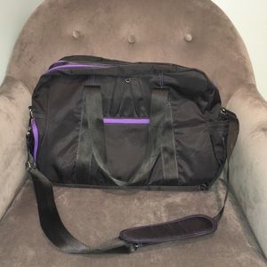 Athleta like new black & purple gym bag